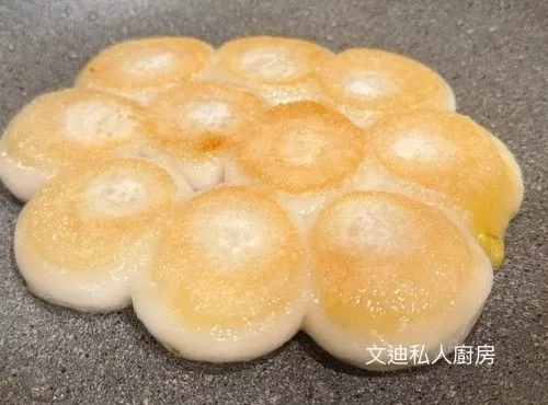 脆皮榴槤湯丸