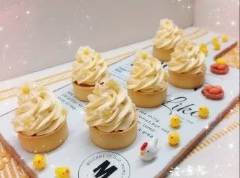 迷你芒果果凍忌廉撻