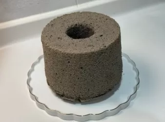 黑芝麻戚風蛋糕