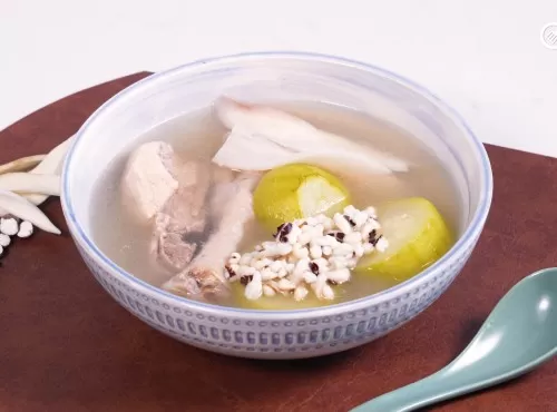 節瓜薏米雞腳豬骨湯｜消暑靚湯｜解暑清熱｜生津止渴｜健脾解濕