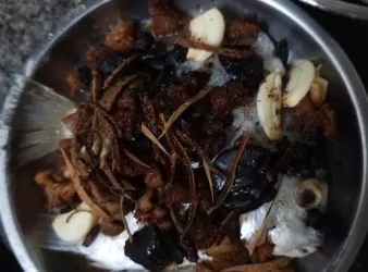 陳皮黑蒜欖角蒸雞籠倉