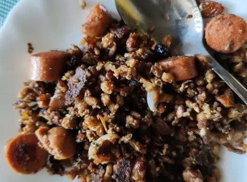 欖菜鱼春肉碎炒飯