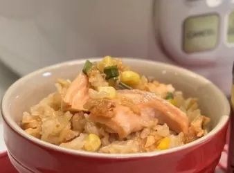 蒜香日式三文魚燉飯 ❤️ 電飯煲食譜