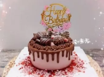 士多啤梨果醬流心芝士蛋糕