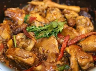 麻辣雞煲 (小至中辣版)