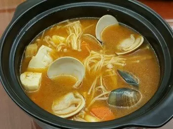 蛤蜊豆腐大醬湯