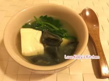 [簡易滾湯] 莞茜皮蛋豆腐湯