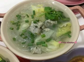 鯪魚球粉絲滾湯