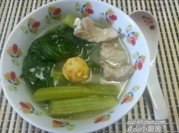 芥菜瘦肉鹹蛋湯 