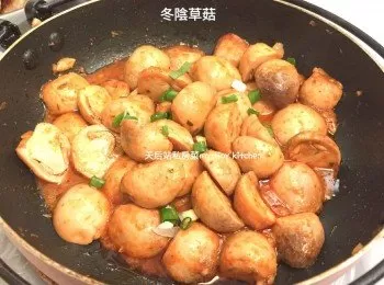 冬陰草菇(零難度之作)