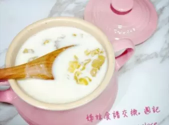 [孕婦食譜] 鮮奶南棗燉黃耳