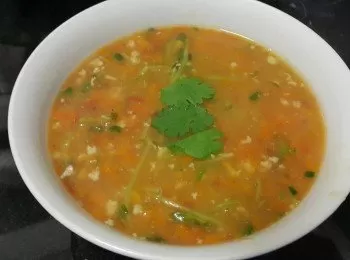 番茄肉碎甘荀翡翠羹