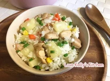 [精選炒飯] 菠蘿雞粒炒飯