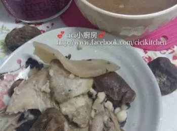 cici靚靚湯水: 紫瑪卡淮山茨實蓮子鵪鶉湯 - Staub