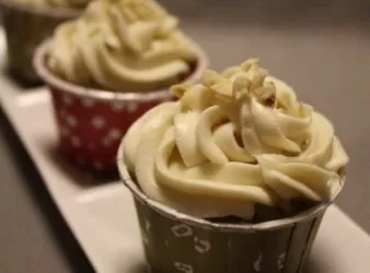 【榛子芝士cupcake】