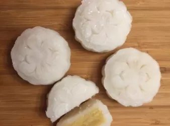 綠豆蓉冰皮月餅