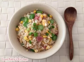 Kelly媽粒粒炒飯