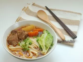 【牛小排時蔬牛肉麵】快速版