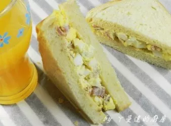 ㄚ曼達的午餐便當~培根蛋沙拉土司