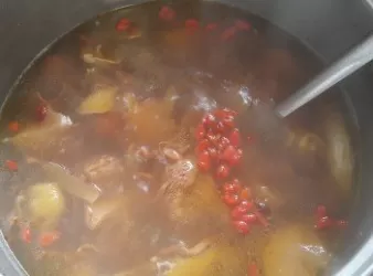 1湯2煮之（1）猴頭菇玉竹蟲草花螺頭湯