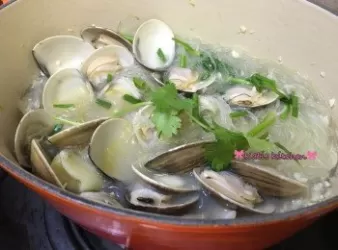 蒜香花甲粉絲滾湯