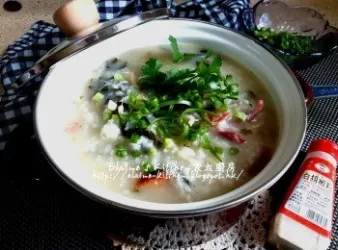 菜乾臘鴨絲豬骨粥