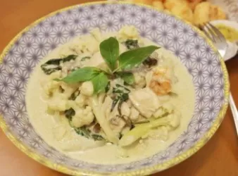 泰式綠咖哩雞~~餐廳菜自己try!!