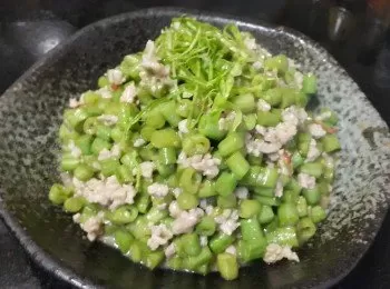 肉鬆炒肉豆