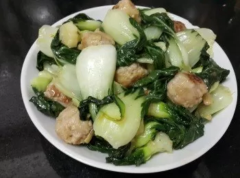 菜脯肉丸炒白菜仔