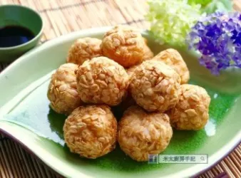 《麥脆玉子蝦丸》