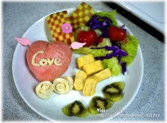 愛心饅頭早餐盤【VICI的懶人廚房】