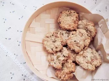 全素芝麻燕麦饼干