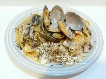 鮮鮮甜白汁蜆肉意粉