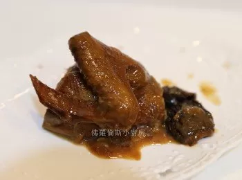 羊肚菌燴乳鴿