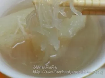 魚翅瓜粟米豬骨湯*