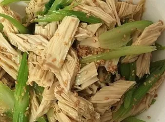 芹菜腐竹