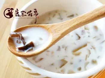 【鹿窯菇事】桂圓木耳愛玉鮮奶飲