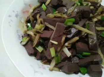 榨菜炒豬血【豆豆愛的料理】