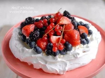 蛋白霜 Pavlova