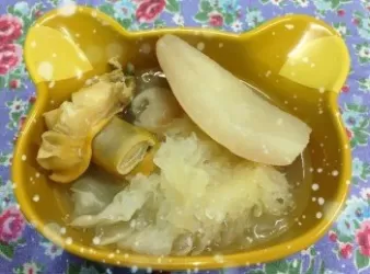 響螺雪梨雪耳湯