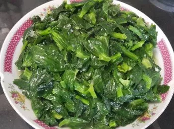 清炒蒜蓉豆苗